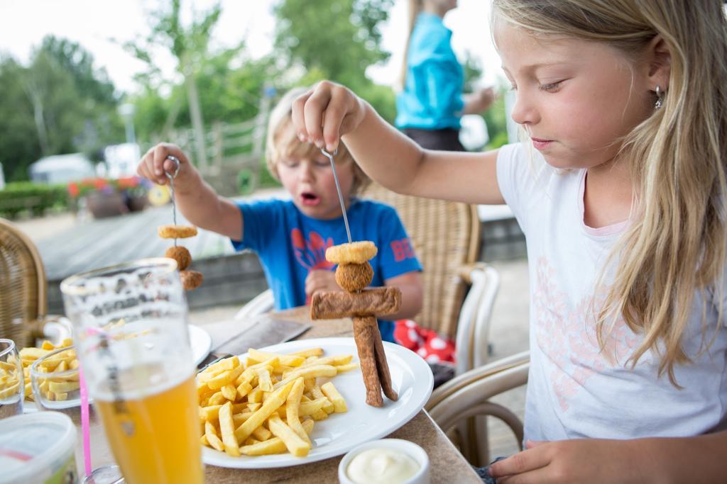 Recreatiecentrum De Kluft Ossenzijl Esterno foto